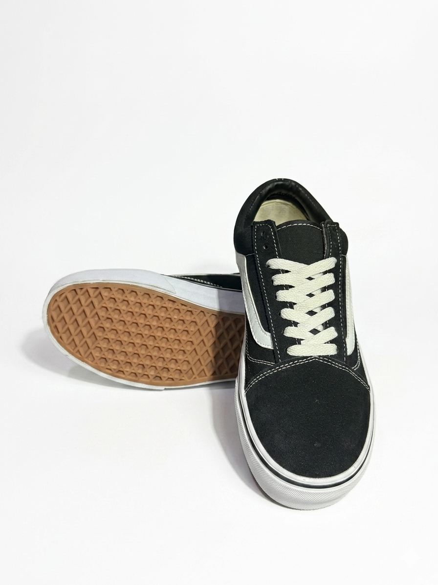 PREMIUM CLASSIC SNEAKERS
