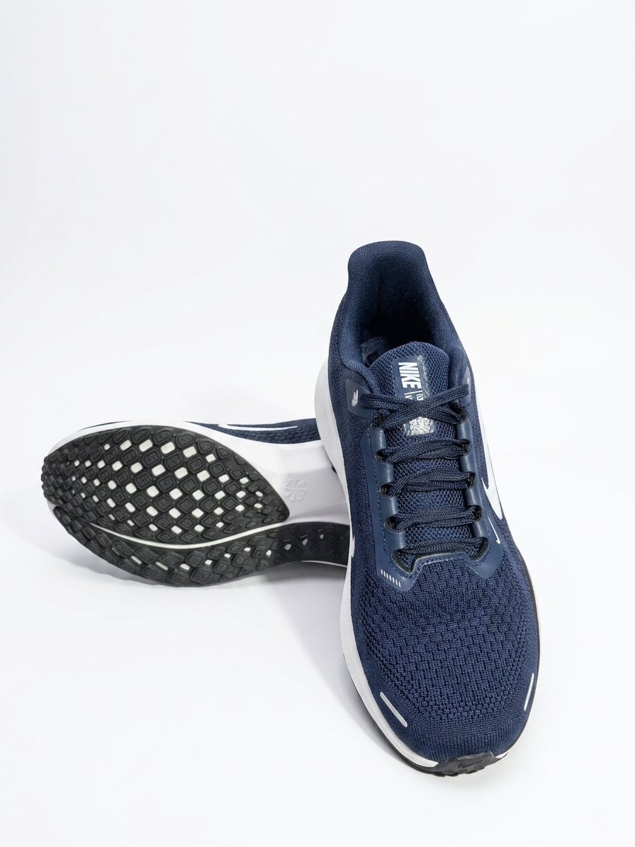 Lightweight Runner (Dot Perfect)