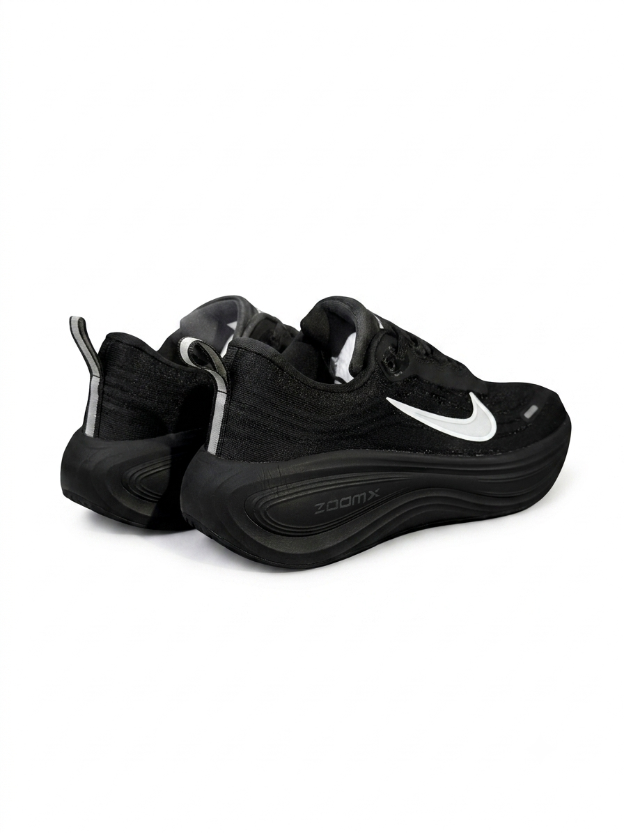 Lightweight Runner (Dot Perfect)